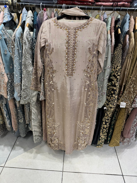 Afrozeh By MHA Women’s wear